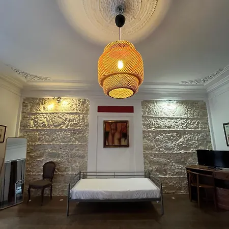 Asul Bed and breakfast